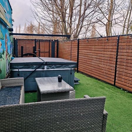 The Ivy Garden Suite (Adults Only) Handsworth Esterno foto